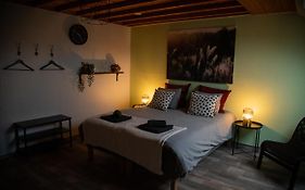 PAUSE NATURE Chambre avec salle de bain privative, NATUURVERBLIJF Kamer met eigen badkamer en eigen ingang